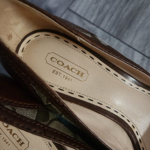 Coach Stella Signature Wedge Heel size 9B - Picture 5 of 9